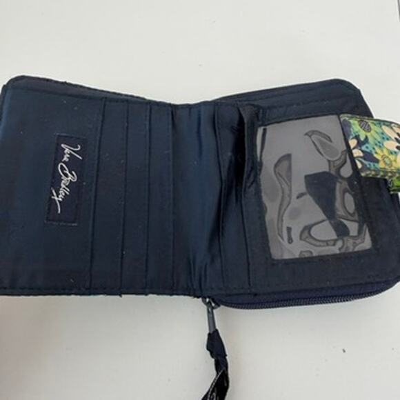 Vera Bradley Daisy Daisy Mini Zip Wallet Cotton Floral Bi-Fold Carry All - Picture 6 of 8